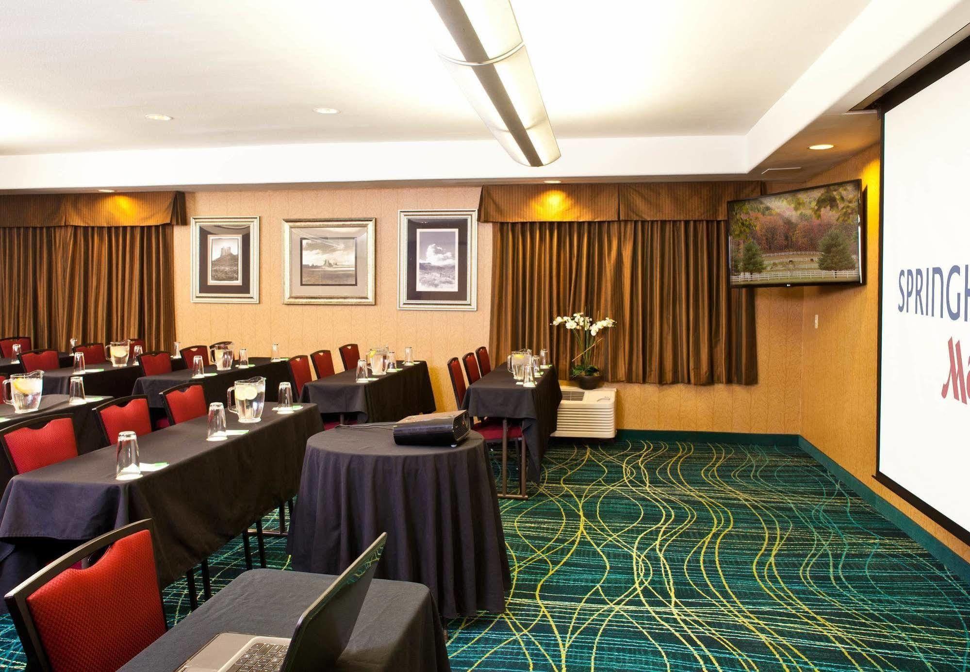 Springhill Hotel 3*